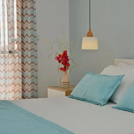Jimmys Skiathos Aparthotel